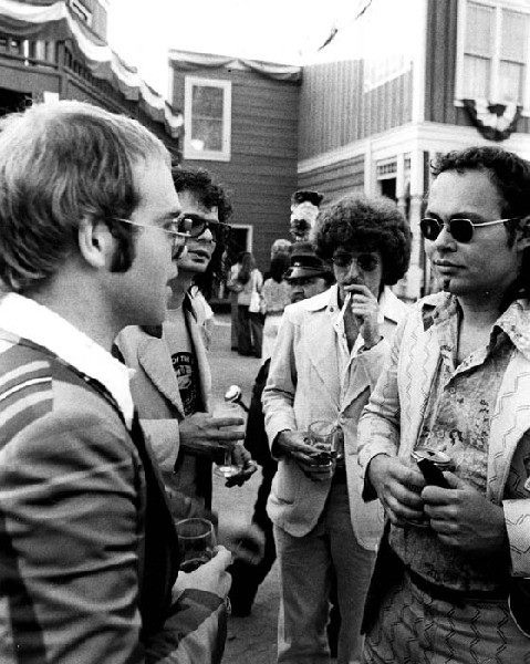 Elton John al lancio della Rocket Records - Universal Studios 1974